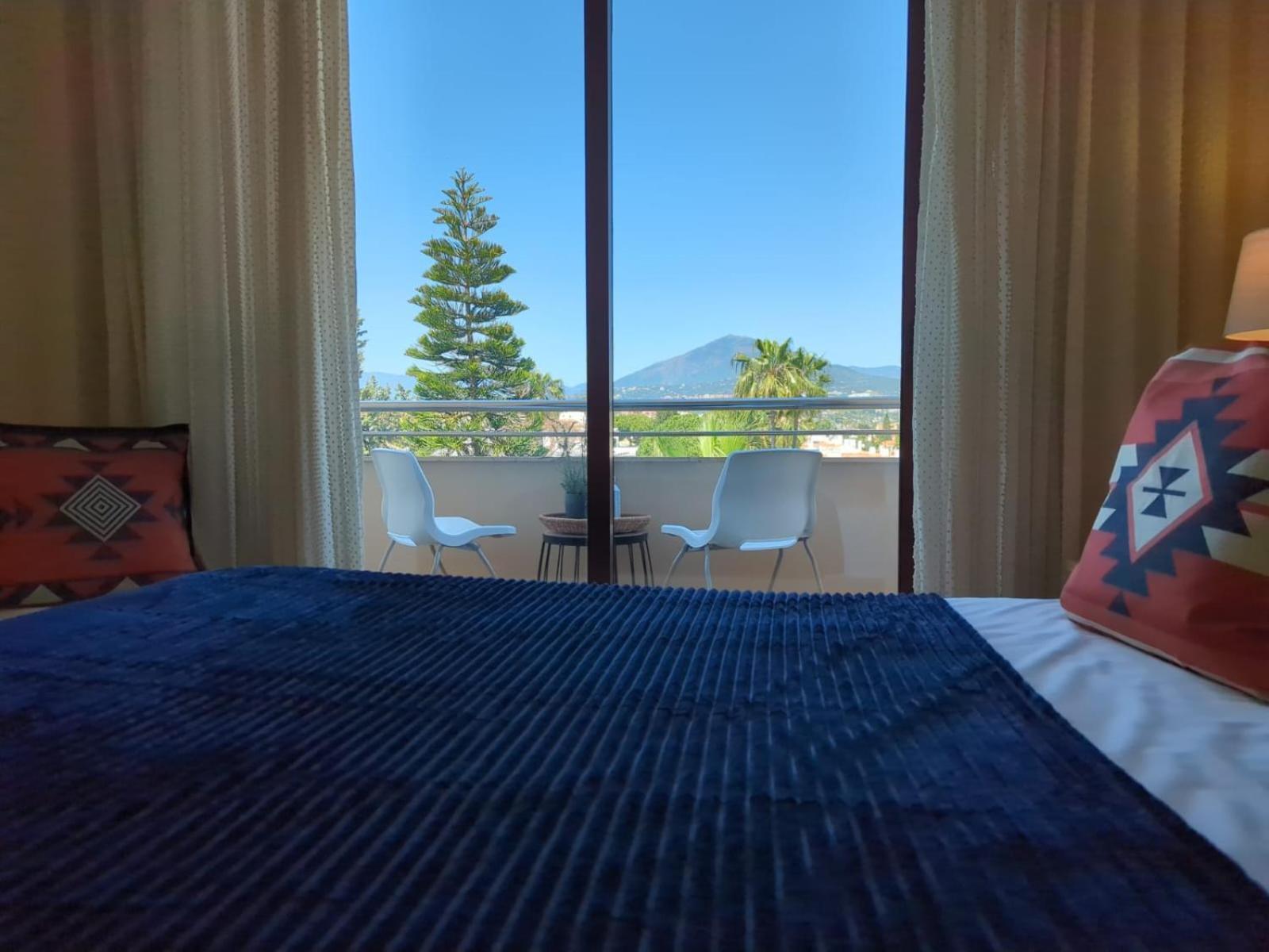 Seafront Duplex Penthouse Apartment Marbella